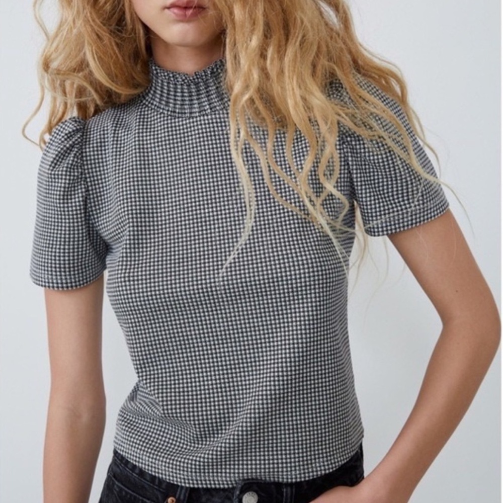 ZARA CHECKERED TOP